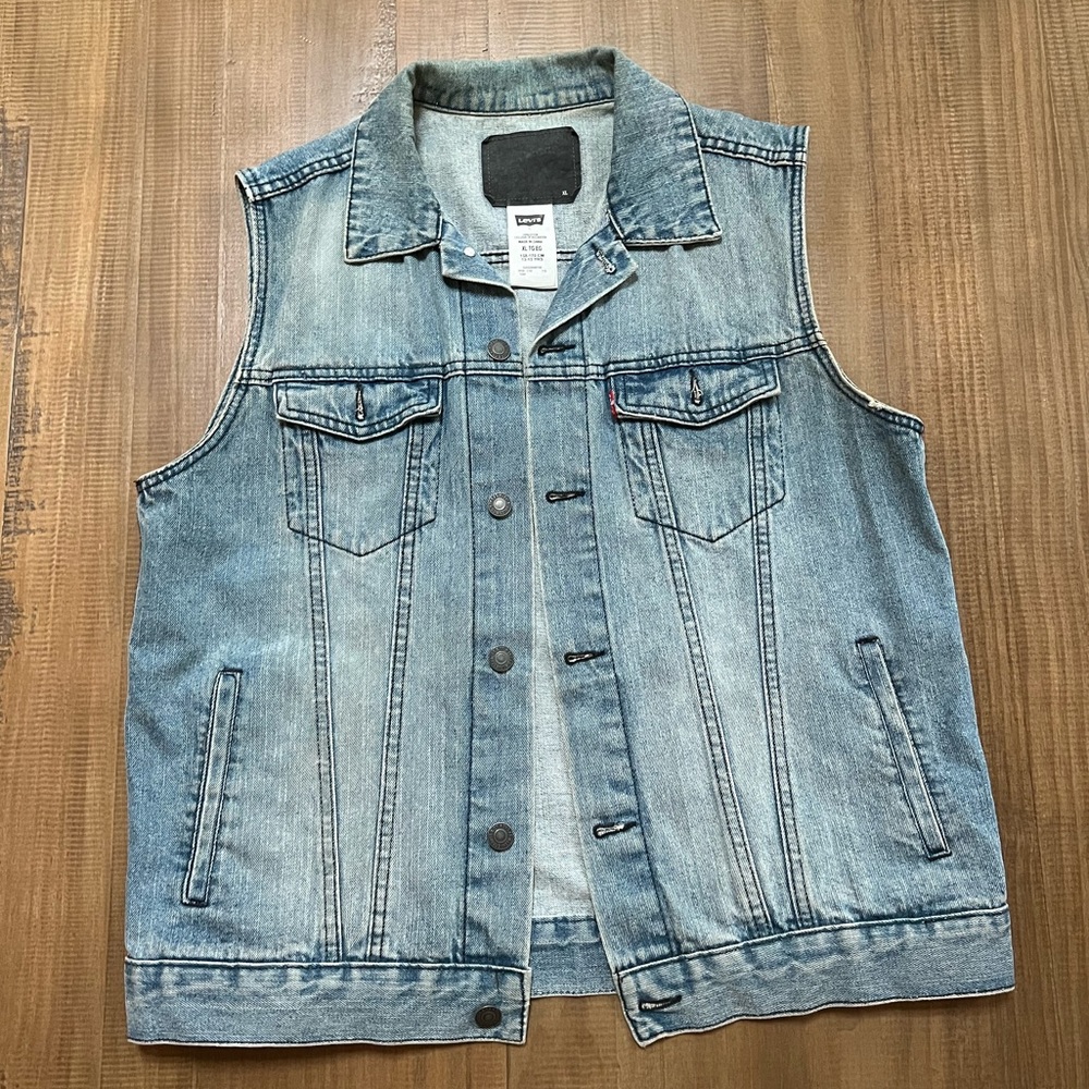 Levi’s denim men’s vest